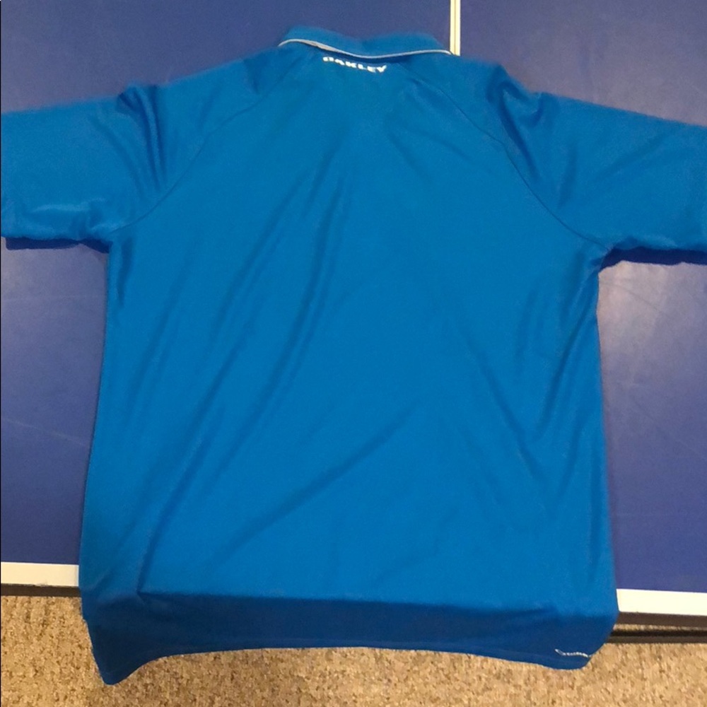Men's Oakley Polo - Picture 2 of 2